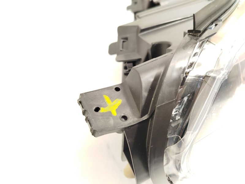 Recambio de faro derecho para peugeot expert combi standard referencia OEM IAM 9808572580  