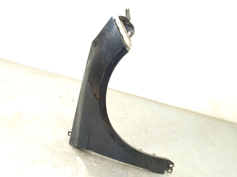 Recambio de aleta delantera derecha para ford focus iii 1.6 tdci referencia OEM IAM 2171302  