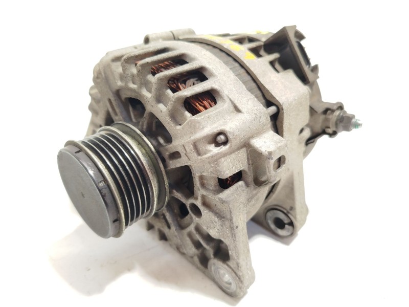 Recambio de alternador para hyundai i40 i (vf) 1.7 crdi referencia OEM IAM 373002A800  2609674