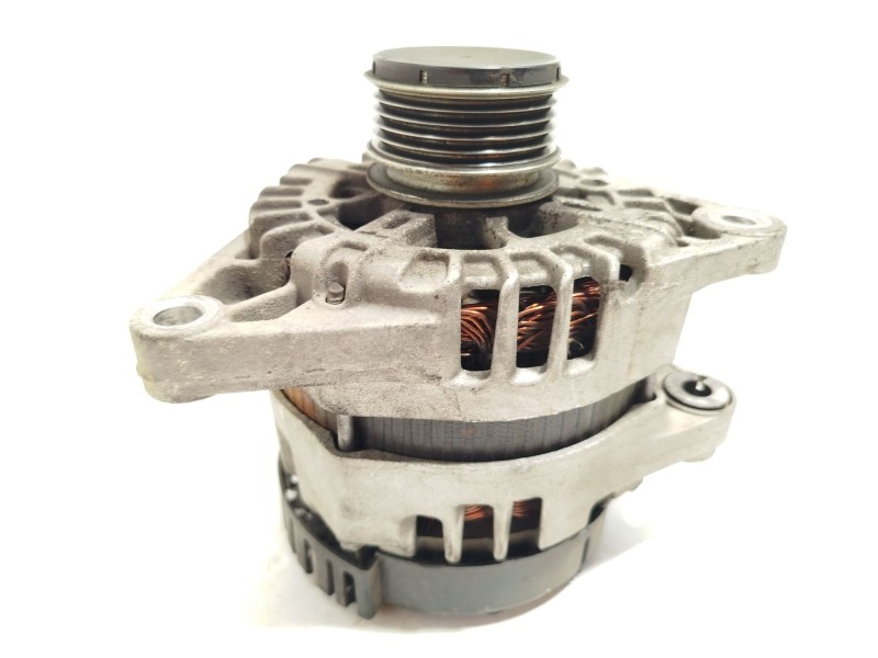 Recambio de alternador para hyundai i40 i (vf) 1.7 crdi referencia OEM IAM 373002A800  2609674
