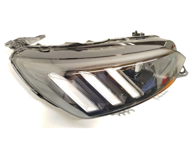 Recambio de faro derecho para peugeot 208 (p2) 1.5 blue-hdi fap referencia OEM IAM 1682772380  