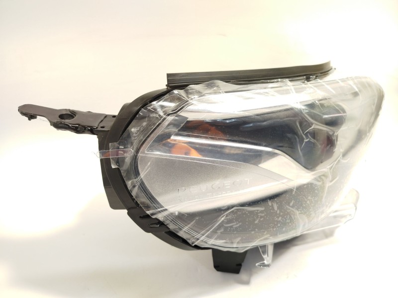 Recambio de faro derecho para peugeot traveller autobús (v_) 1.5 bluehdi 100 referencia OEM IAM 1616143880  