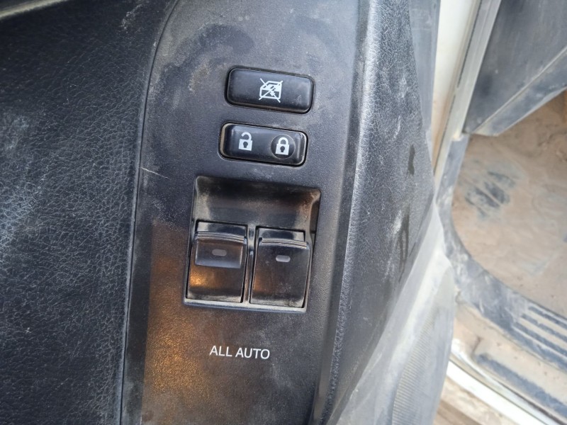 toyota land cruiser prado (_j15_) del año 2012