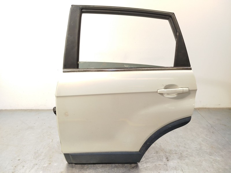 Recambio de puerta trasera izquierda para chevrolet captiva (c100, c140) 2.0 d 4wd referencia OEM IAM 94543752  