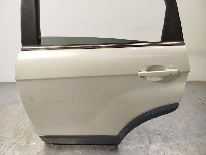 Recambio de puerta trasera izquierda para chevrolet captiva (c100, c140) 2.0 d 4wd referencia OEM IAM 94543752  