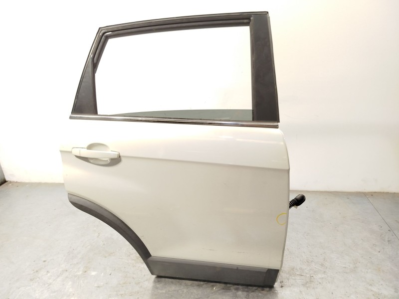 Recambio de puerta trasera derecha para chevrolet captiva (c100, c140) 2.0 d 4wd referencia OEM IAM 94543753  