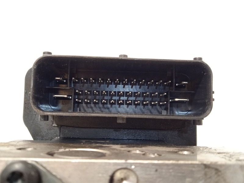 Recambio de abs para hyundai ix35 comfort 2wd referencia OEM IAM 589202Y350 BE6003B106 BH6013I001