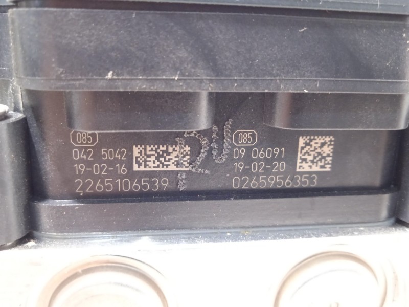 Recambio de abs para peugeot 3008 gt line referencia OEM IAM 9812786180 2265106539 970025