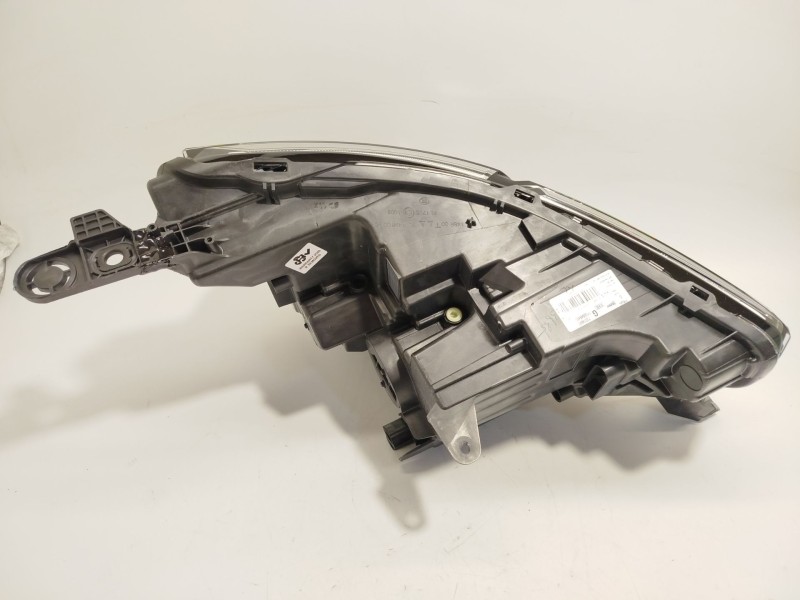 Recambio de faro izquierdo para citroën c4 iii 1.2 referencia OEM IAM 9830649480  73374697