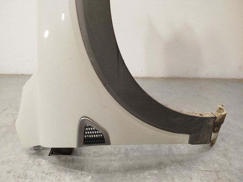 Recambio de aleta delantera derecha para chevrolet captiva (c100, c140) 2.0 d 4wd referencia OEM IAM 96624396  