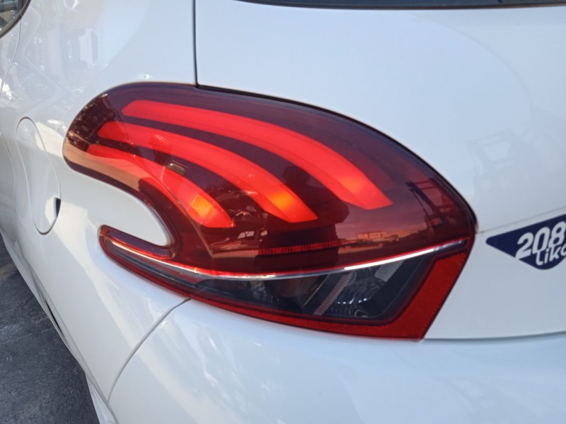 peugeot 208 i (ca_, cc_) del año 2015