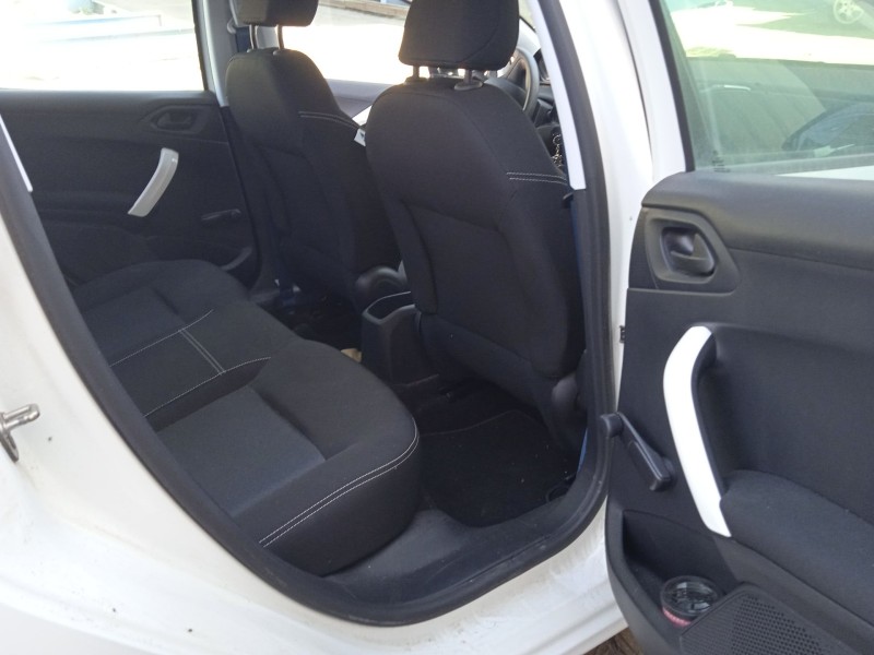 peugeot 208 i (ca_, cc_) del año 2015