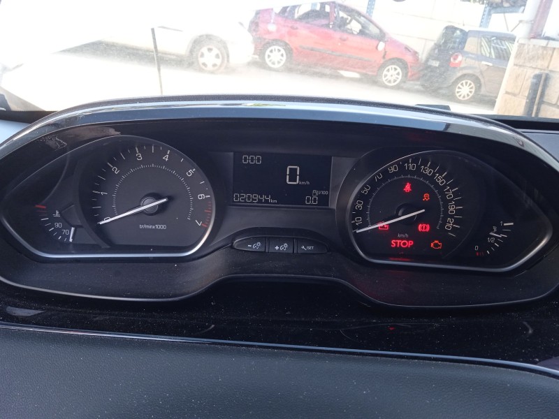 peugeot 208 i (ca_, cc_) del año 2015