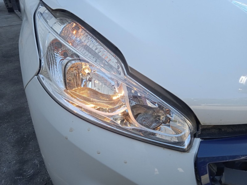 peugeot 208 i (ca_, cc_) del año 2015