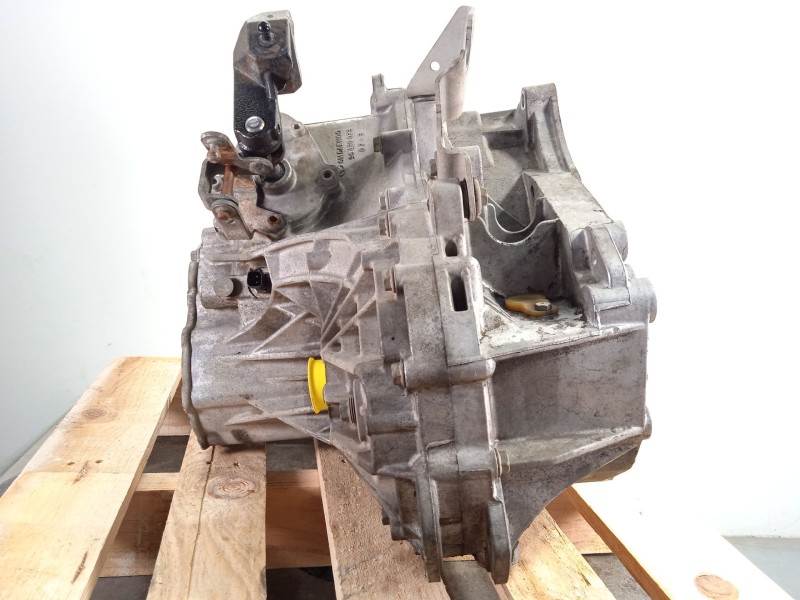 Recambio de caja cambios para chevrolet captiva (c100, c140) 2.0 d 4wd referencia OEM IAM 96876003  BEW4357