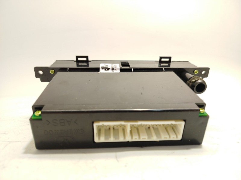 Recambio de mando climatizador para chevrolet captiva (c100, c140) 2.0 d 4wd referencia OEM IAM 20910836  