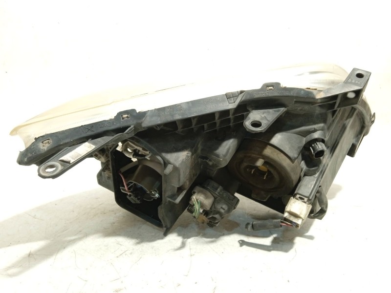 Recambio de faro izquierdo para toyota avensis sedán (_t25_) 2.0 (azt250_) referencia OEM IAM 8117005190  