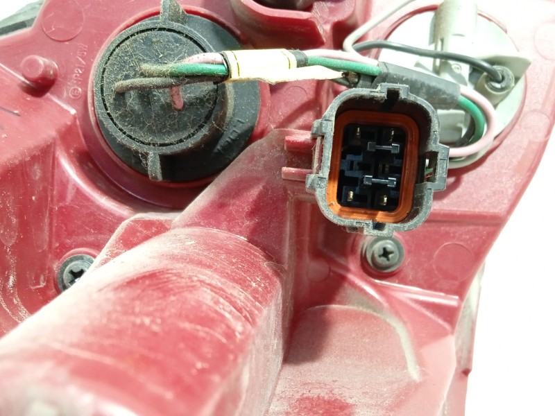 Recambio de piloto trasero derecho para hyundai tucson (tl, tle) 1.6 gdi referencia OEM IAM 92402D7000  