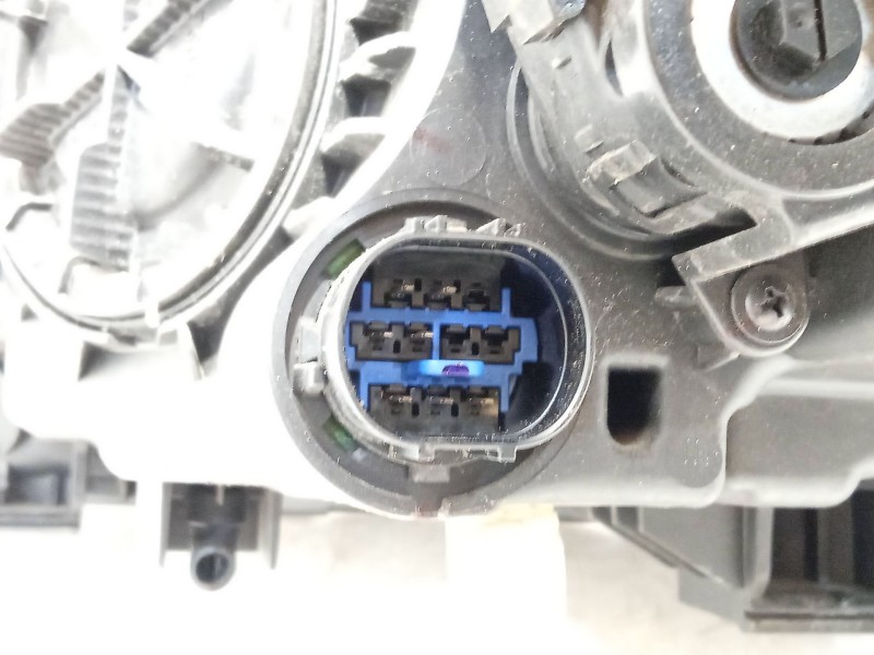 Recambio de faro derecho para hyundai tucson (tl, tle) 1.6 gdi referencia OEM IAM 92102D7001 92102D7000 