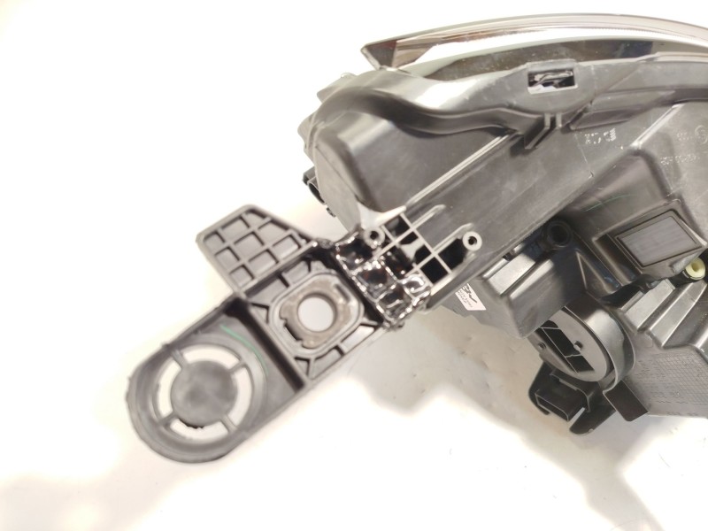 Recambio de faro izquierdo para citroën c4 iii 1.2 referencia OEM IAM 9830649480  73374697