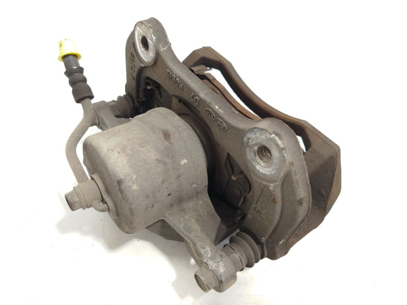 Recambio de pinza freno delantera derecha para hyundai tucson (tl, tle) 1.6 gdi referencia OEM IAM 58130D7500  