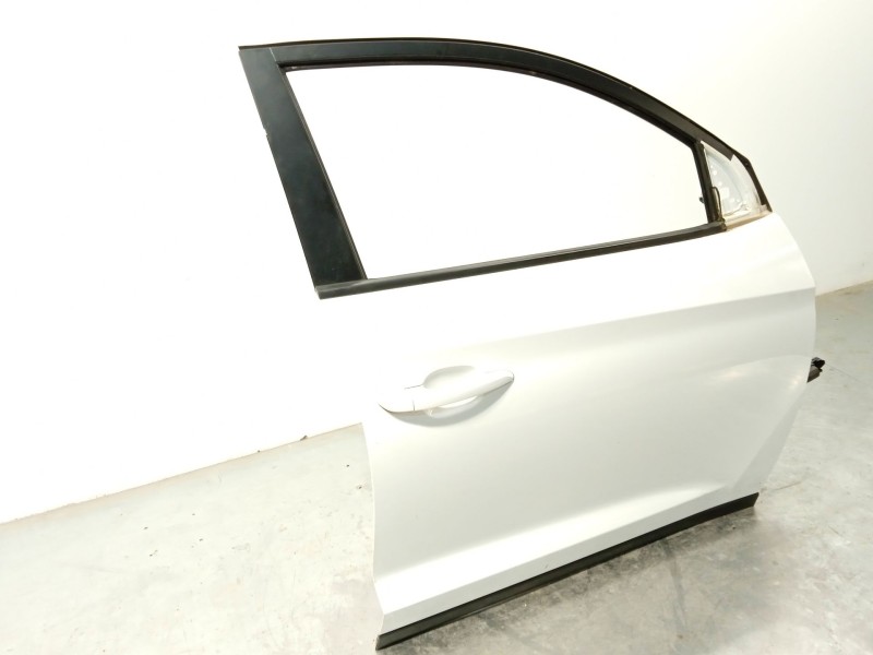 Recambio de puerta delantera derecha para hyundai tucson (tl, tle) 1.6 gdi referencia OEM IAM 76004D7000  
