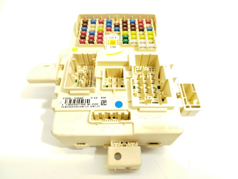 Recambio de caja reles / fusibles para hyundai tucson (tl, tle) 1.6 gdi referencia OEM IAM 91950D3560  