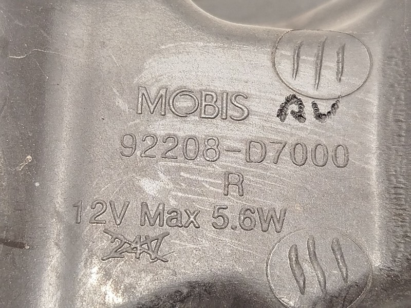 Recambio de piloto delantero derecho para hyundai tucson (tl, tle) 1.6 gdi referencia OEM IAM 92208D7000  