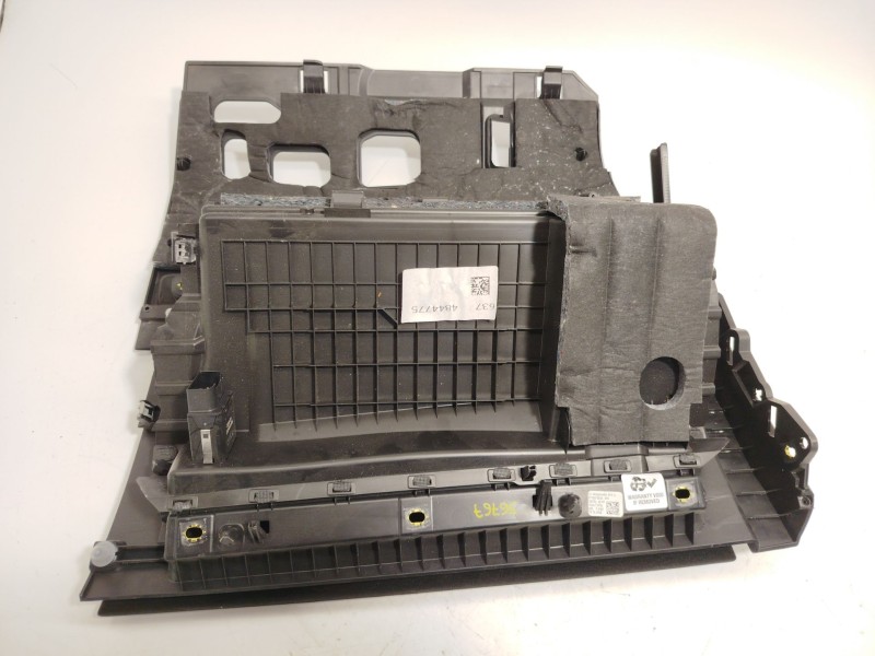 Recambio de guantera para audi a3 sportback (8ya, 8yf) 30 tfsi mild hybrid referencia OEM IAM 8Y1857035A 8Y1857035A4PK 