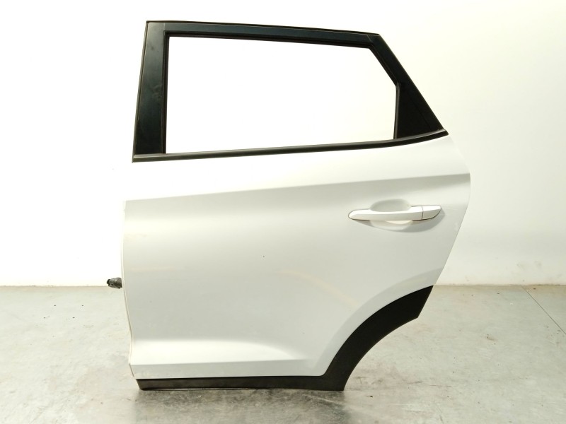 Recambio de puerta trasera izquierda para hyundai tucson (tl, tle) 1.6 gdi referencia OEM IAM 77003D7000  