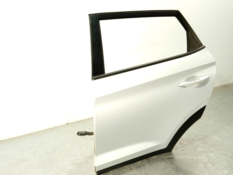 Recambio de puerta trasera izquierda para hyundai tucson (tl, tle) 1.6 gdi referencia OEM IAM 77003D7000  
