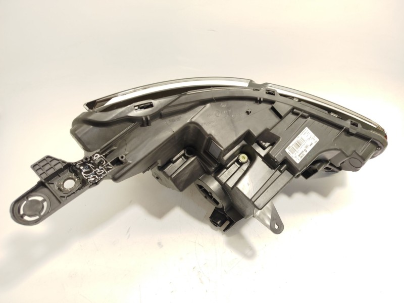 Recambio de faro izquierdo para citroën c4 iii 1.2 referencia OEM IAM 9830649480  73374697