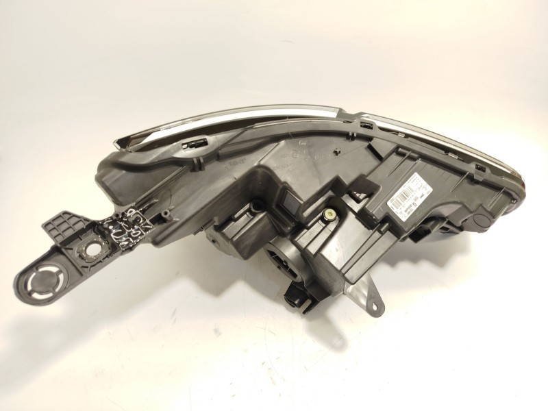 Recambio de faro izquierdo para citroën c4 iii 1.2 referencia OEM IAM 9830649480  73374697