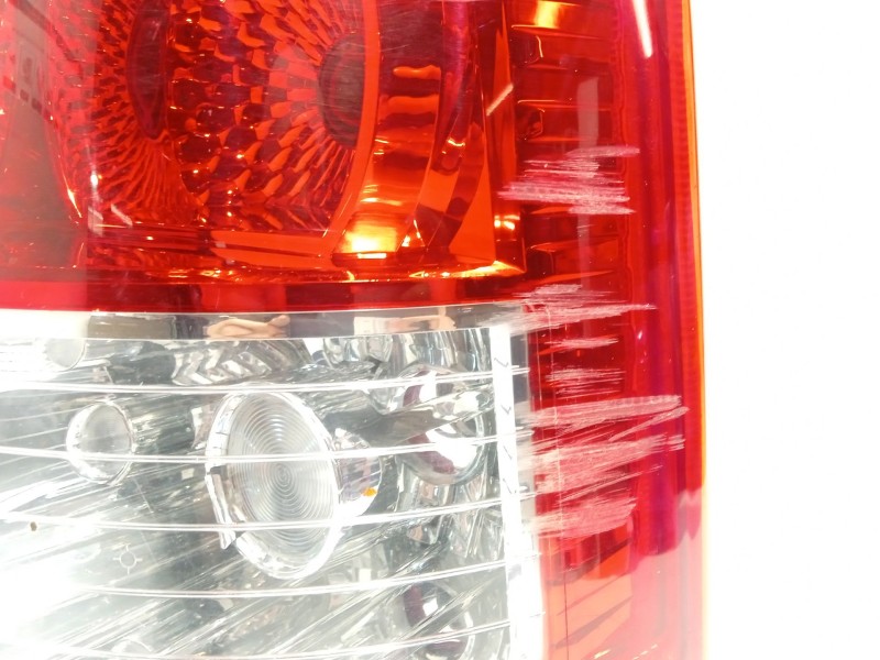 Recambio de piloto trasero derecho para hyundai tucson (jm) 2.0 crdi referencia OEM IAM 924022E010  