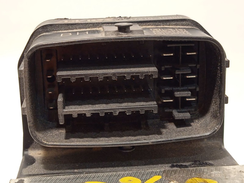 Recambio de abs para toyota c-hr hybrid advance referencia OEM IAM 4721010380 4727047040 