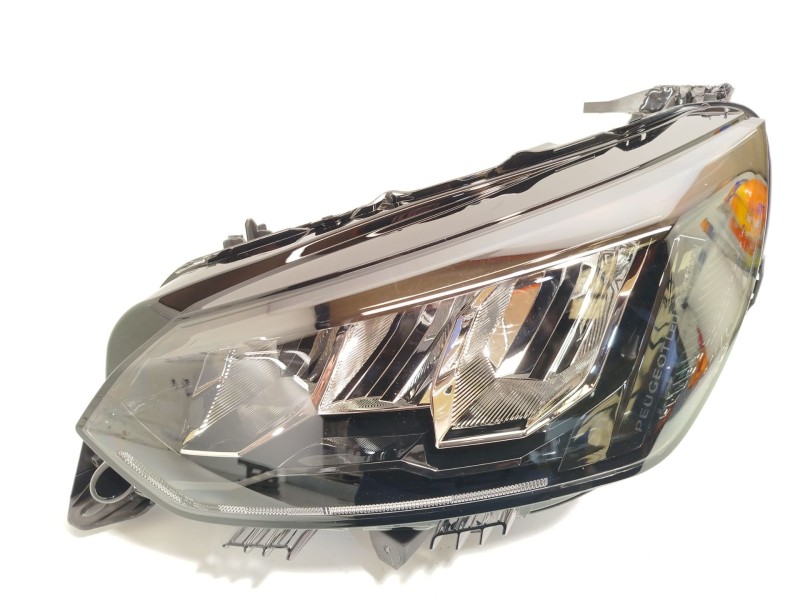 Recambio de faro izquierdo para peugeot 208 (p2) allure referencia OEM IAM 9833036380  90200113
