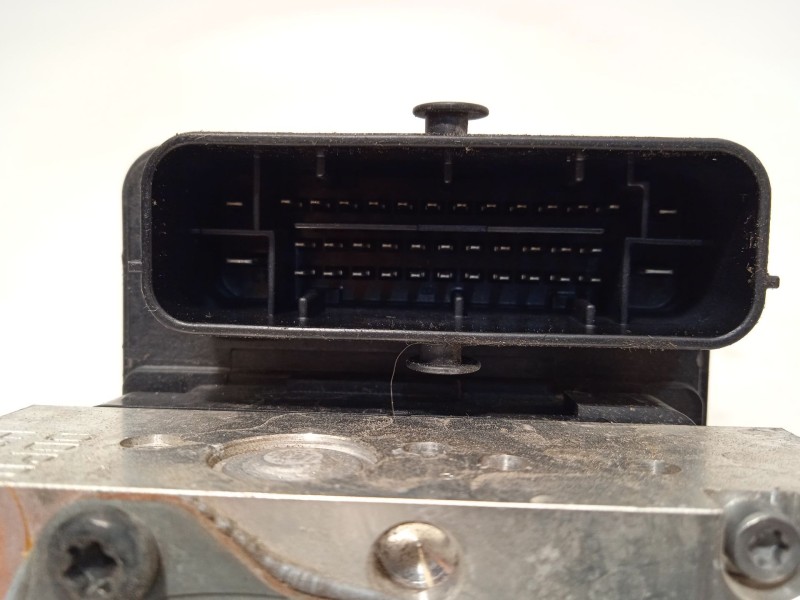 Recambio de abs para hyundai tucson link bluedrive 2wd referencia OEM IAM 58920D7110 BE6003R102 MGH80BH6013R102