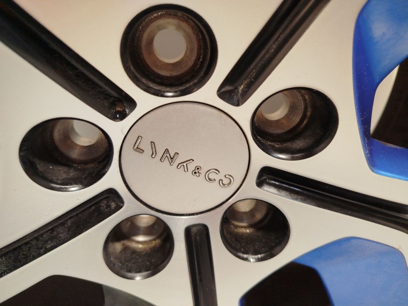 Recambio de llanta para lynk & co 01 phev referencia OEM IAM 8890173164 8889684976 8889658786