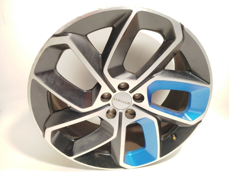 Recambio de llanta para lynk & co 01 phev referencia OEM IAM 8890173164 8889684976 8889658786