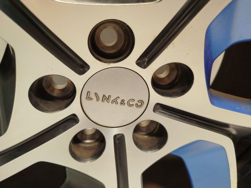 Recambio de llanta para lynk & co 01 phev referencia OEM IAM 8890173164 8889684976 8889658786