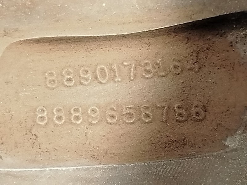 Recambio de llanta para lynk & co 01 phev referencia OEM IAM 8890173164 8889684976 8889658786