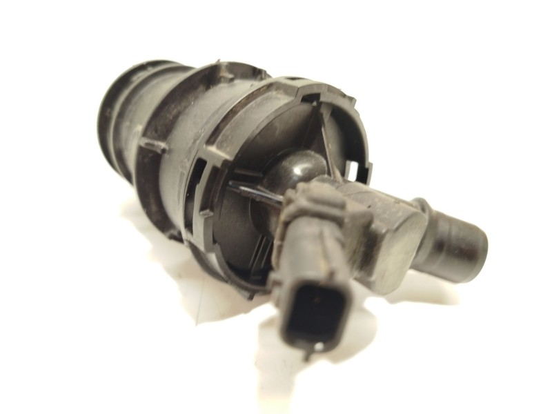 Recambio de bomba agua para dacia sandero ii 1.5 blue dci 95 (b8jl) referencia OEM IAM 212002893R  