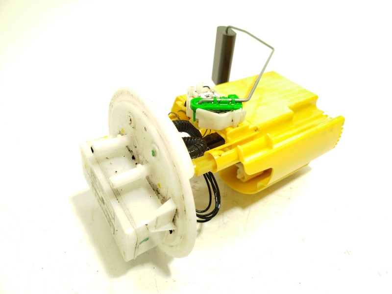 Recambio de bomba combustible para dacia sandero ii 1.5 blue dci 95 (b8jl) referencia OEM IAM 172026457R  