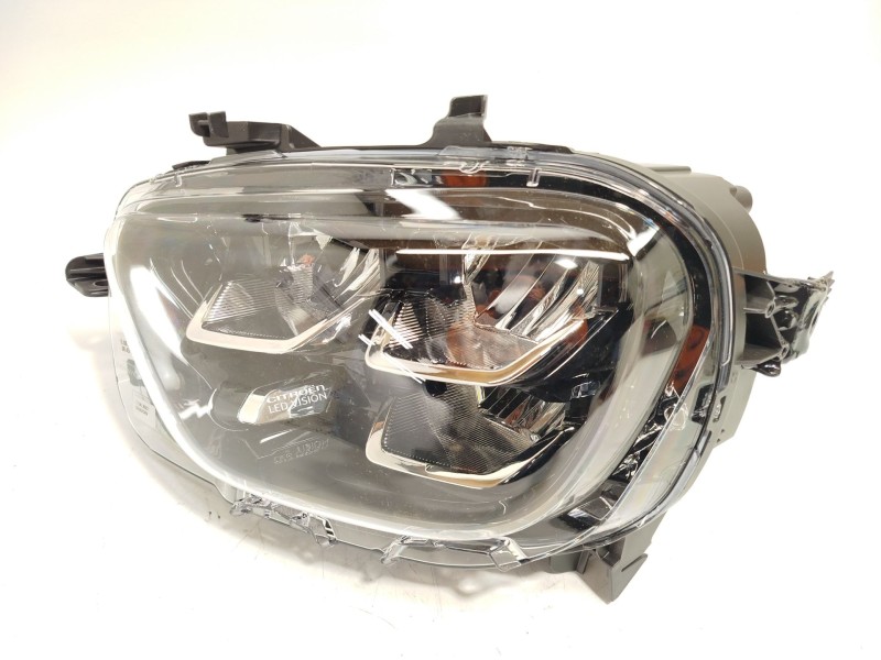 Recambio de faro izquierdo para citroën c3 1.6 blue-hdi fap referencia OEM IAM 9836267180  90203172