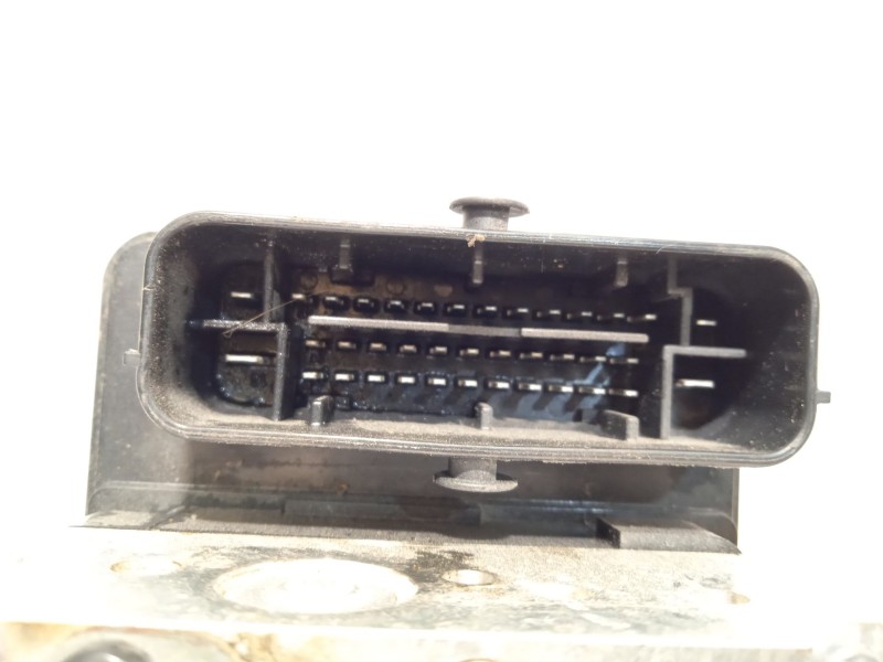 Recambio de abs para kia stonic (yb) 1.2 cvvt referencia OEM IAM 58920H8250 BE6003V107 MGH85ADBH6013V103