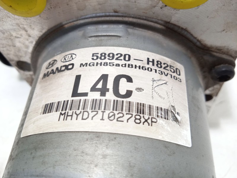 Recambio de abs para kia stonic (yb) 1.2 cvvt referencia OEM IAM 58920H8250 BE6003V107 MGH85ADBH6013V103