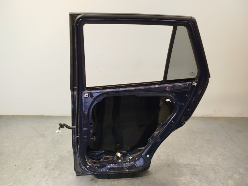 Recambio de puerta trasera derecha para hyundai santa fé ii (cm) 2.2 crdi referencia OEM IAM 770042B030  