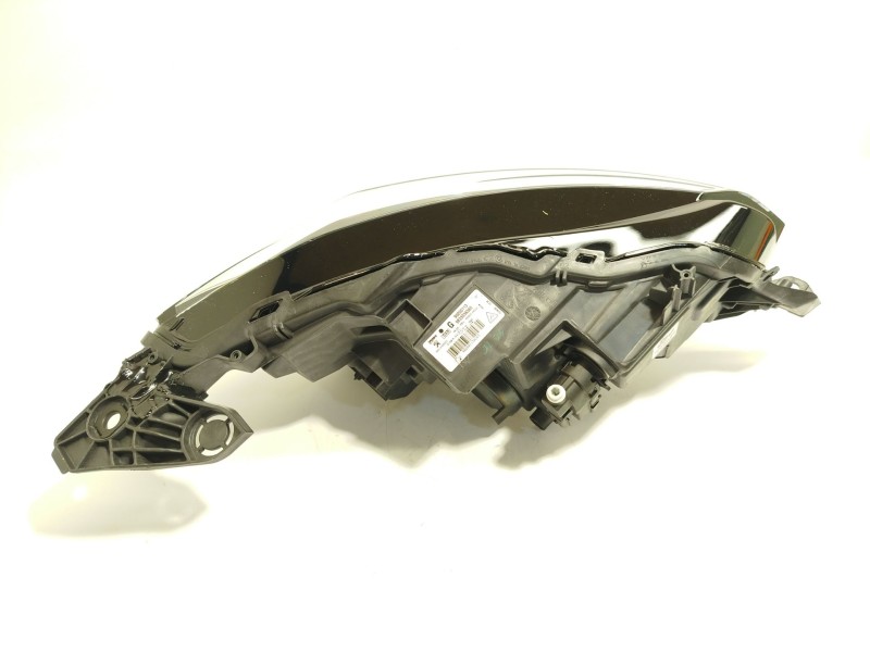 Recambio de faro izquierdo para peugeot 208 (p2) allure referencia OEM IAM 9833036380  90200113