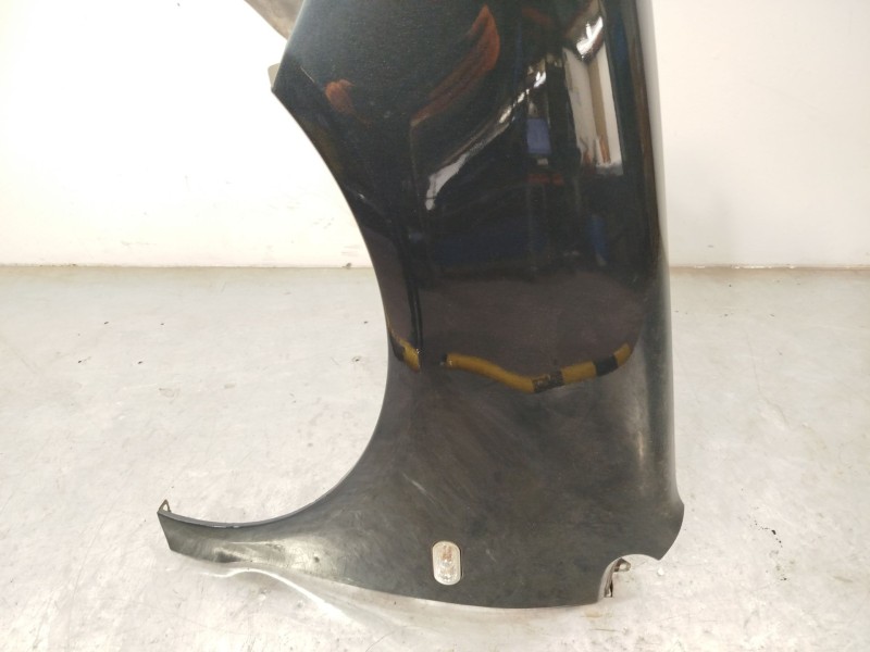 Recambio de aleta delantera izquierda para volkswagen polo iv (9n_, 9a_) 1.2 12v referencia OEM IAM 6Q0821105D  