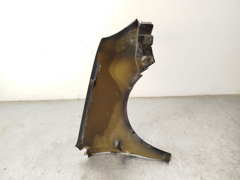 Recambio de aleta delantera izquierda para volkswagen polo iv (9n_, 9a_) 1.2 12v referencia OEM IAM 6Q0821105D  